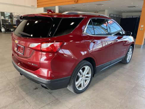 Used 2018 Chevrolet Equinox Premier image 5