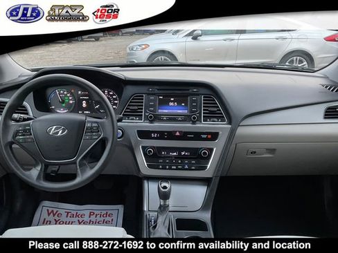 Used 2016 Hyundai Sonata SE image 14