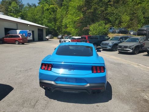 Used 2024 Ford Mustang GT Premium RWD image 9