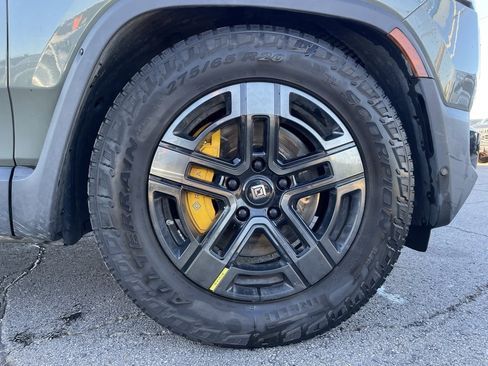 Used 2022 Rivian R1T Launch Edition image 31