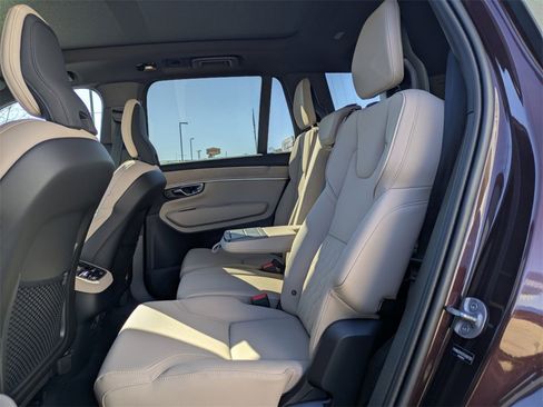 New 2025 Volvo XC90 B6 Core w/ Climate Package image 14