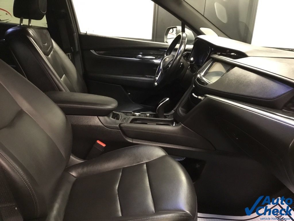 Used 2020 Cadillac XT5 Premium Luxury AWD/4WD image 43