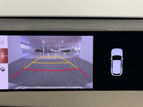 Used 2026 Genesis GV70 2.5T Select image 28