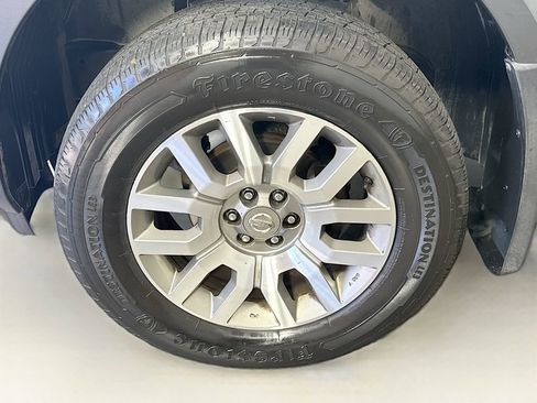 Used 2012 Nissan Pathfinder LE RWD image 40