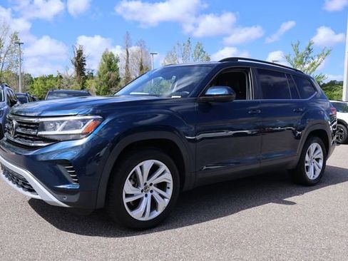 Used 2021 Volkswagen Atlas SE w/ Panoramic Sunroof Package image 4