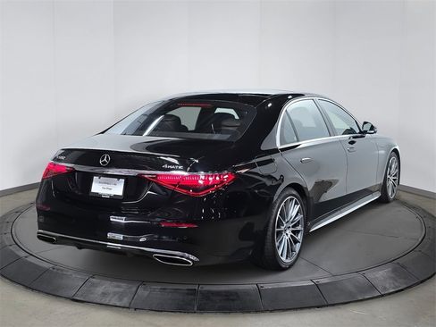 Used 2025 Mercedes-Benz S 580 4MATIC Sedan image 7