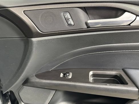 Used 2017 Ford Fusion Titanium AWD/4WD image 14