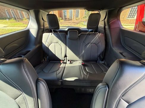New 2026 Chrysler Pacifica Select w/ S Appearance Package FWD image 13