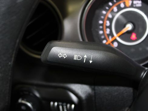 Used 2021 Jeep Gladiator Sport image 33