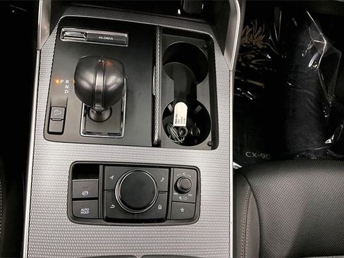 Used 2025 MAZDA CX-90 3.3 Turbo w/ Preferred Package image 34