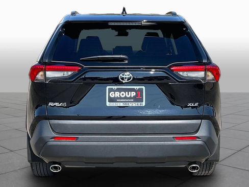 Used 2024 Toyota RAV4 XLE Premium FWD image 5