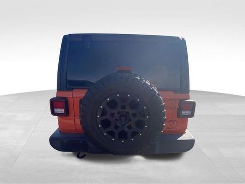 Used 2018 Jeep Wrangler Unlimited Sport S AWD/4WD image 6