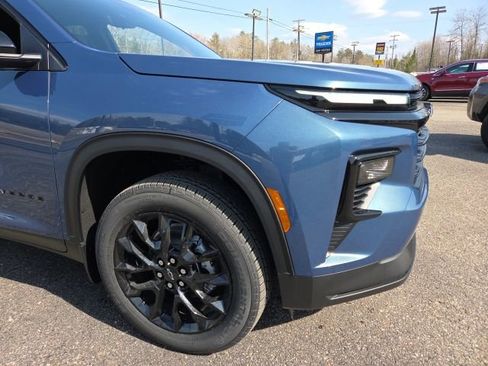 New 2026 Chevrolet Traverse LT image 9