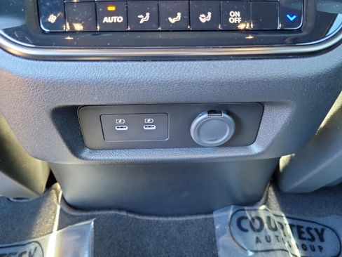 New 2025 Nissan Armada PRO-4X image 16