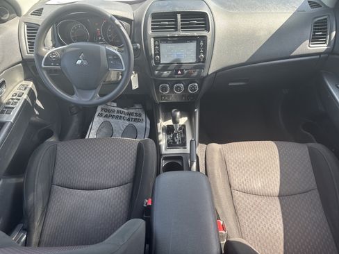 Used 2018 Mitsubishi Outlander Sport ES AWD/4WD image 17