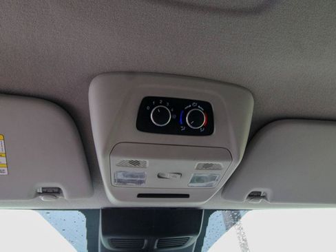 Used 2025 Ford Transit 350 XLT RWD image 26