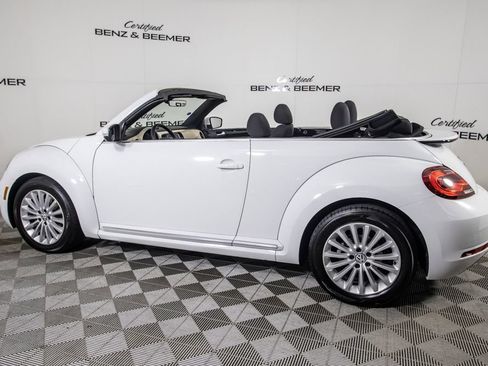 Used 2019 Volkswagen Beetle 2.0T SE FWD image 14