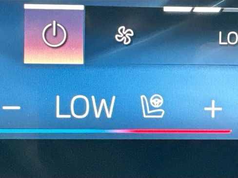 Used 2025 BMW 530i xDrive image 22