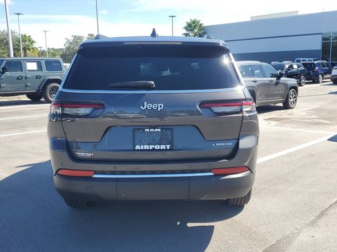 Used 2025 Jeep Grand Cherokee L Laredo RWD image 7