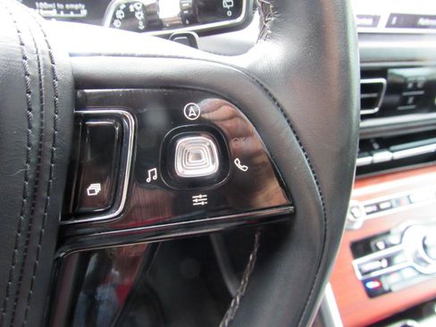 Used 2023 Lincoln Aviator Reserve w/ Equipment Group 201A AWD/4WD image 23
