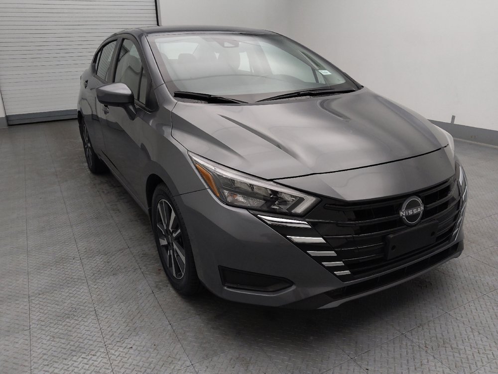 Used 2025 Nissan Versa SV w/ Trunk Package FWD image 14