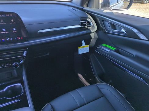 New 2026 Chevrolet Traverse High Country image 17