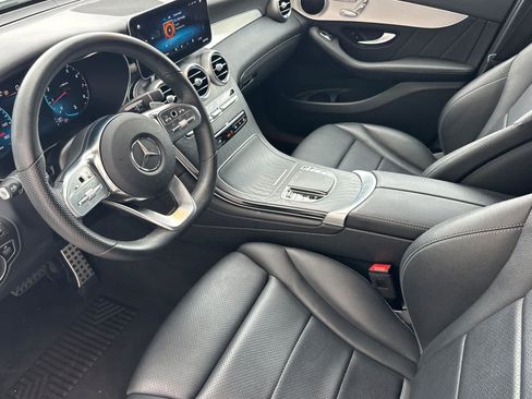 Used 2021 Mercedes-Benz GLC 300 4MATIC image 11