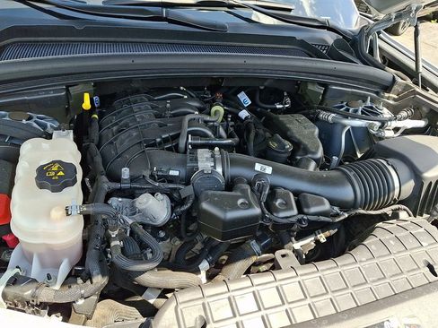 Used 2025 Jeep Grand Cherokee Limited w/ Luxury Tech Group II AWD/4WD image 28