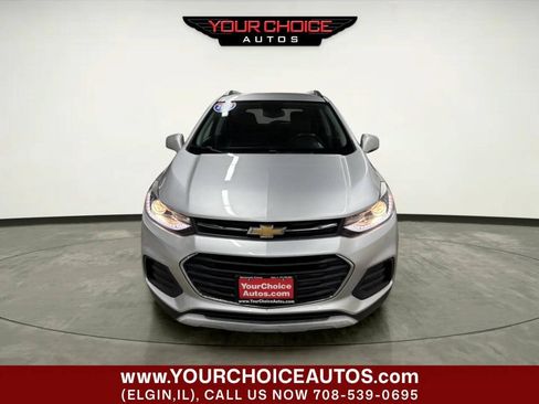 Used 2017 Chevrolet Trax LT w/ LT Convenience Package AWD/4WD image 10