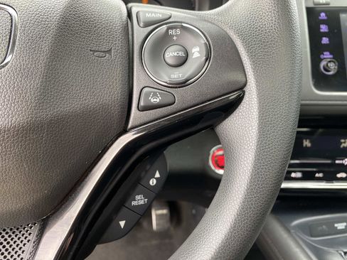 Used 2022 Honda HR-V EX image 18