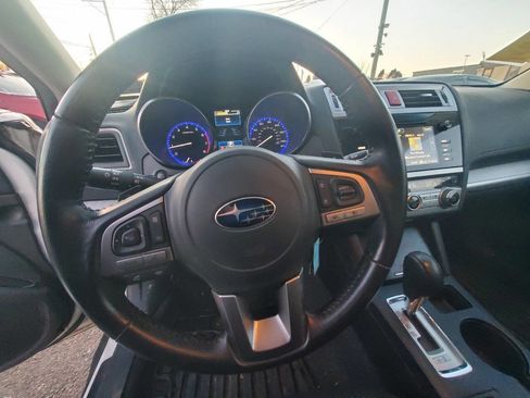 Used 2017 Subaru Outback 2.5i Premium image 14