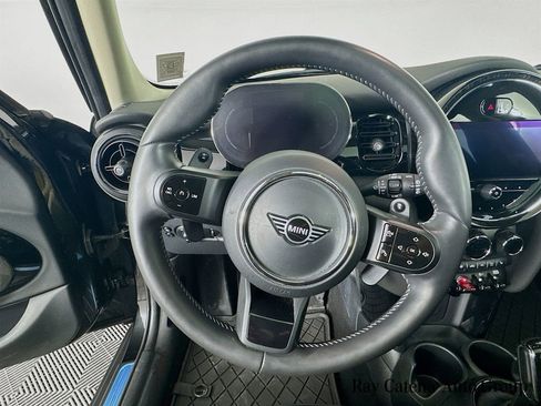 Used 2023 MINI Cooper S image 11