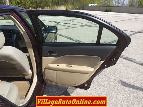 Used 2012 Ford Fusion SE FWD image 29