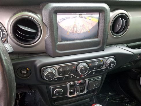 Used 2021 Jeep Wrangler Unlimited Sport AWD/4WD image 15