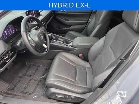 Used 2025 Honda Accord EX-L image 9