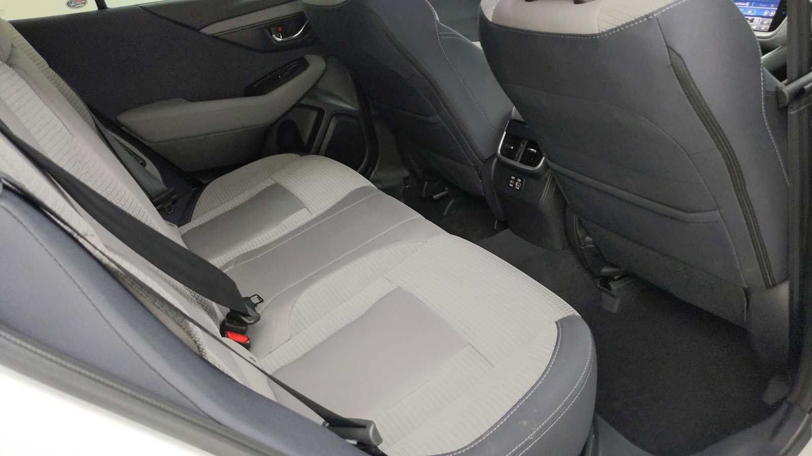 Certified 2025 Subaru Outback Premium AWD/4WD image 43