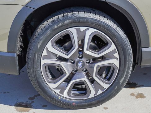 Used 2023 Subaru Ascent Limited w/ Technology Package image 11