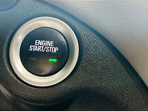 Used 2024 Chevrolet Equinox LS w/ LS Convenience Package image 24