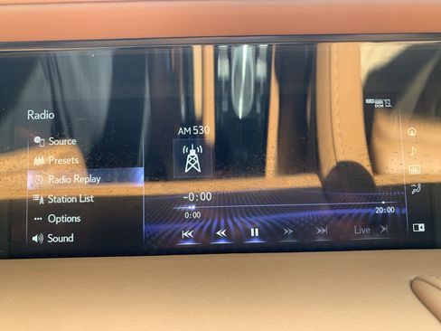 Used 2018 Lexus LC 500 Coupe w/ Sport Package RWD image 23