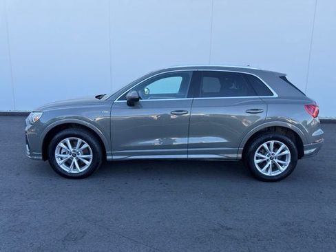 Used 2025 Audi Q3 2.0T Premium AWD/4WD image 11