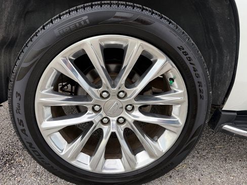 Used 2018 Cadillac Escalade Luxury AWD/4WD image 36