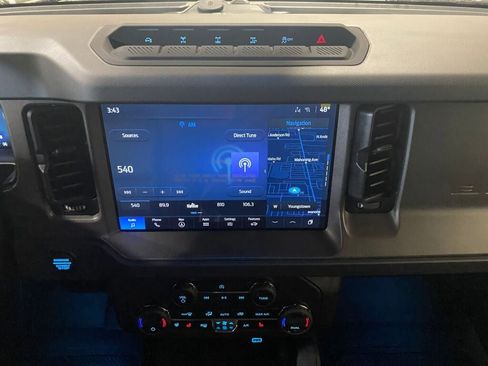 New 2025 Ford Bronco Badlands image 13