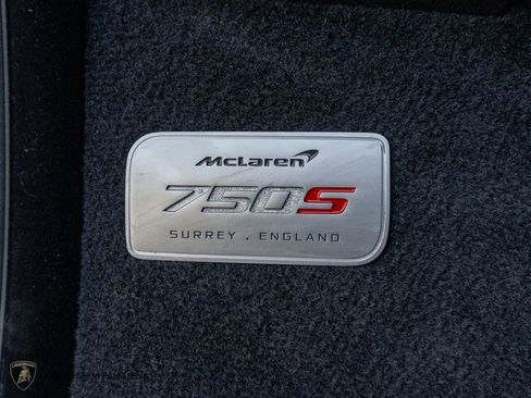 Used 2026 McLaren 750S RWD image 22