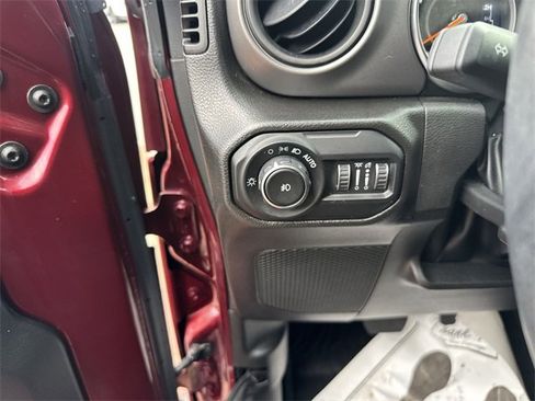 Used 2022 Jeep Wrangler Unlimited Willys image 12