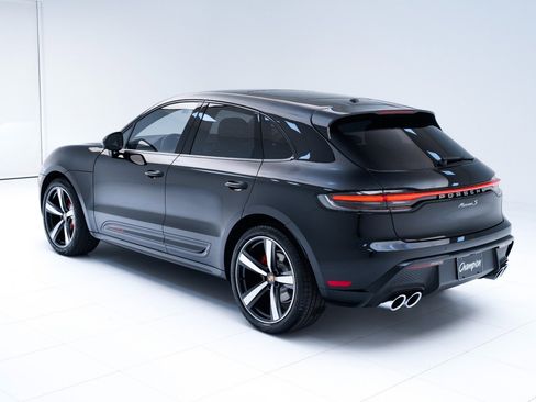 New 2026 Porsche Macan S image 3