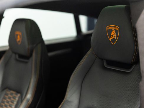 Used 2021 Lamborghini Urus image 23