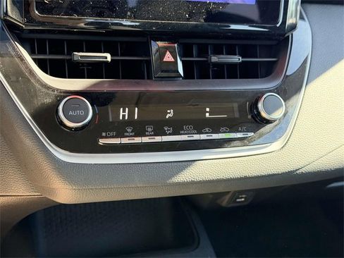 Used 2024 Toyota Corolla LE image 22