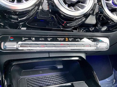 Used 2022 Mercedes-Benz CLA 35 AMG 4MATIC image 31