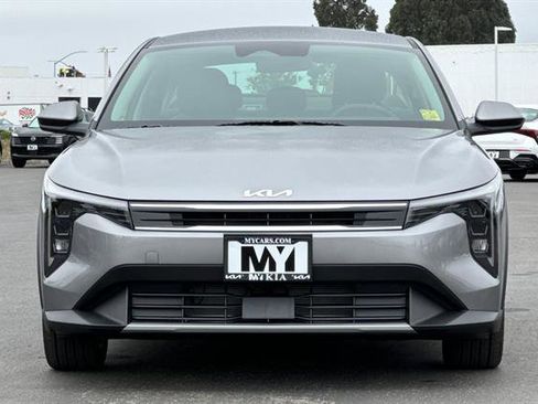 New 2025 Kia K4 EX image 9