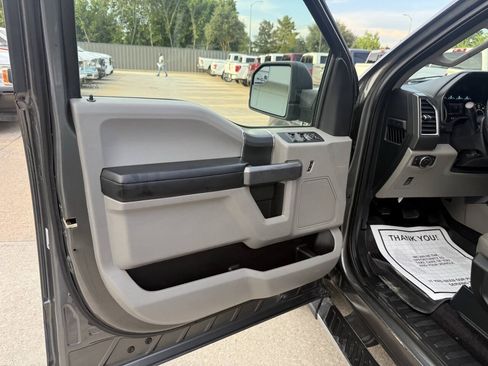 Used 2016 Ford F150 XLT w/ Equipment Group 302A Luxury AWD/4WD image 8